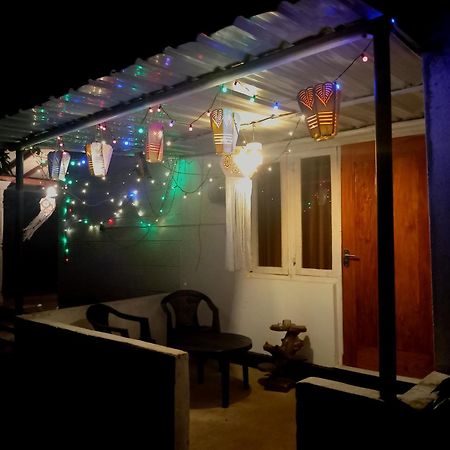 Fly Infinity - Home Stay Канди Экстерьер фото