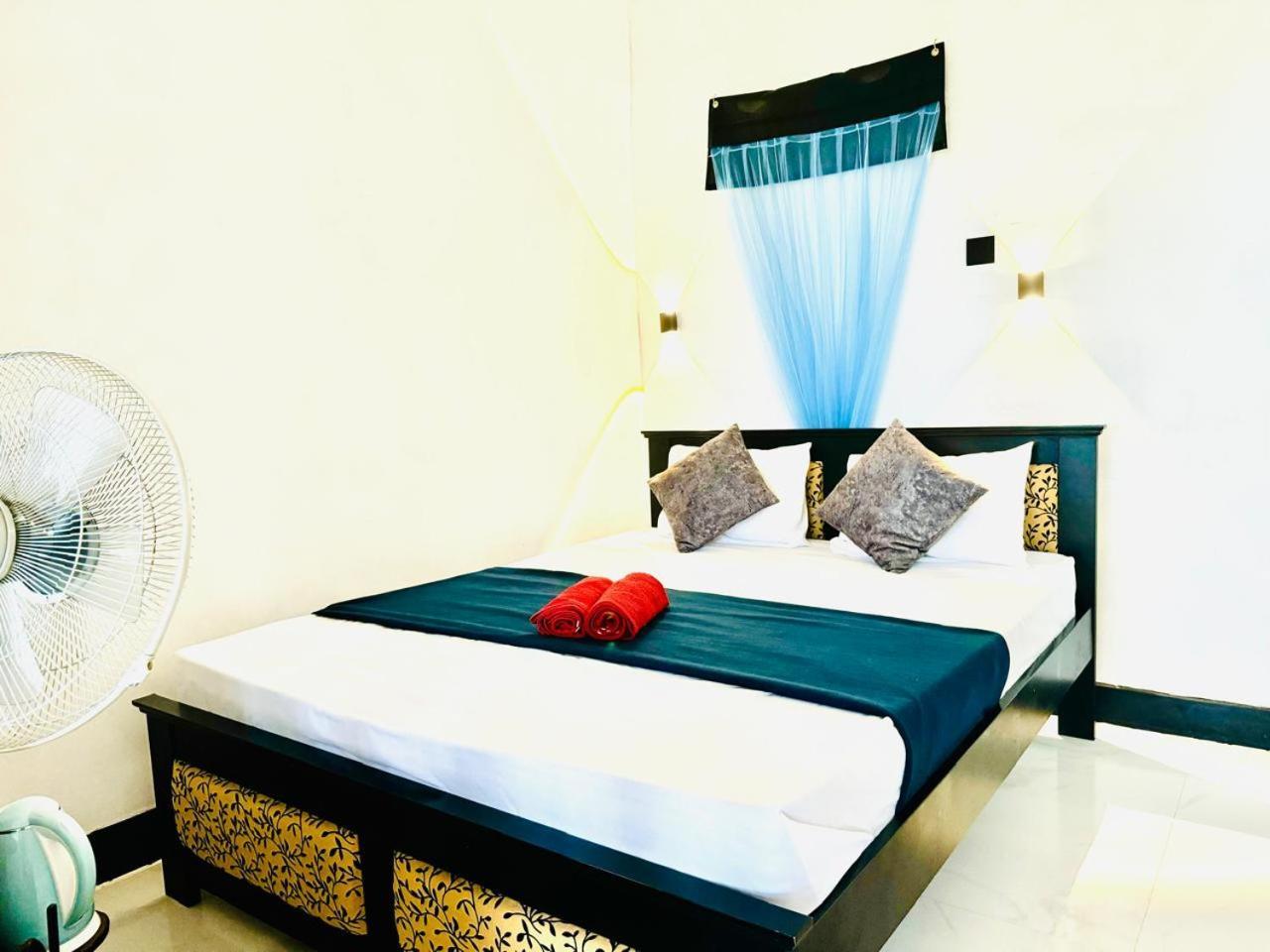 Fly Infinity - Home Stay Канди Экстерьер фото